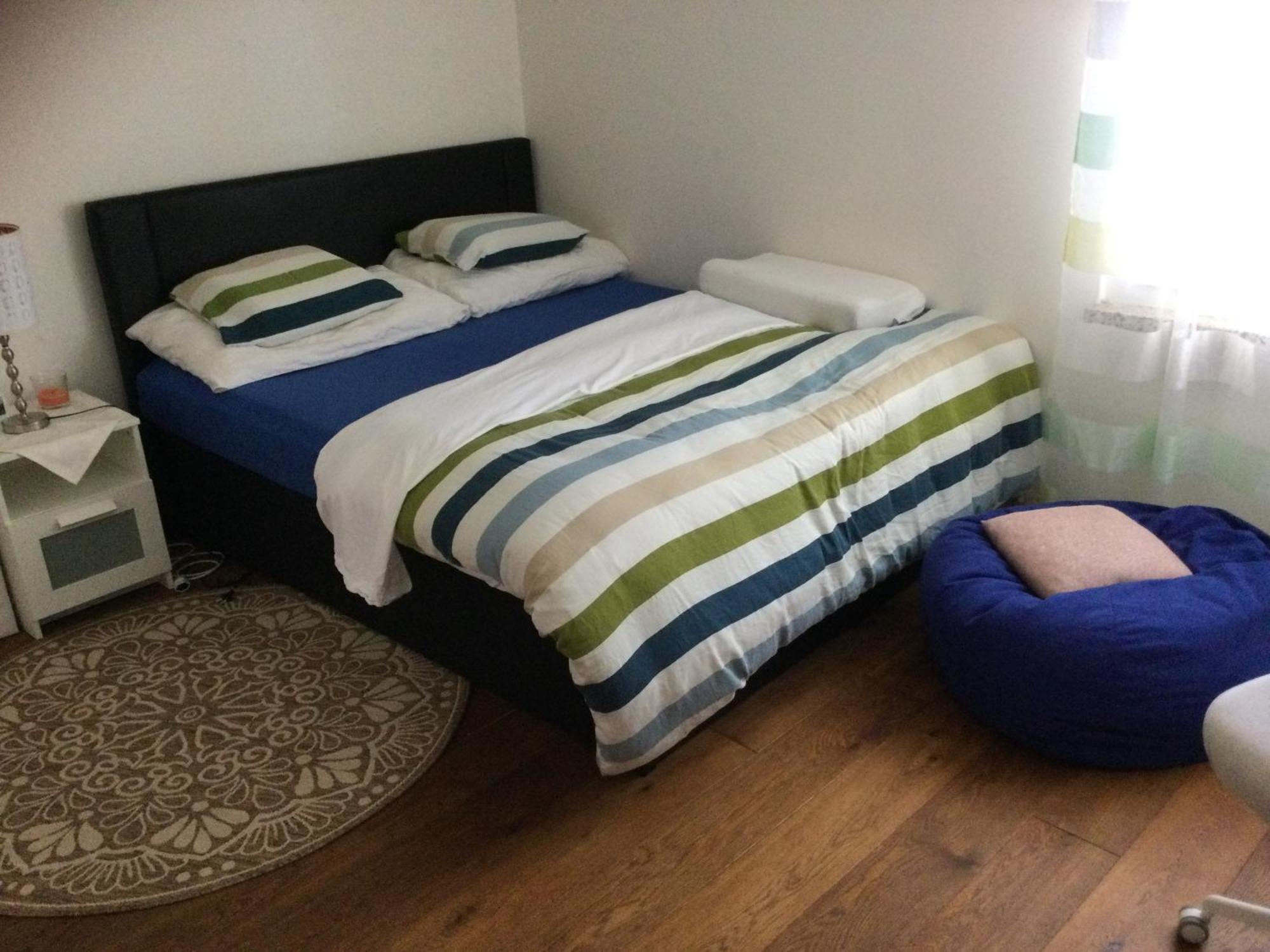 Chambre Spacieuse Et Confortable Avec Ecran Plat Oetwil an Der Limmat Zewnętrze zdjęcie