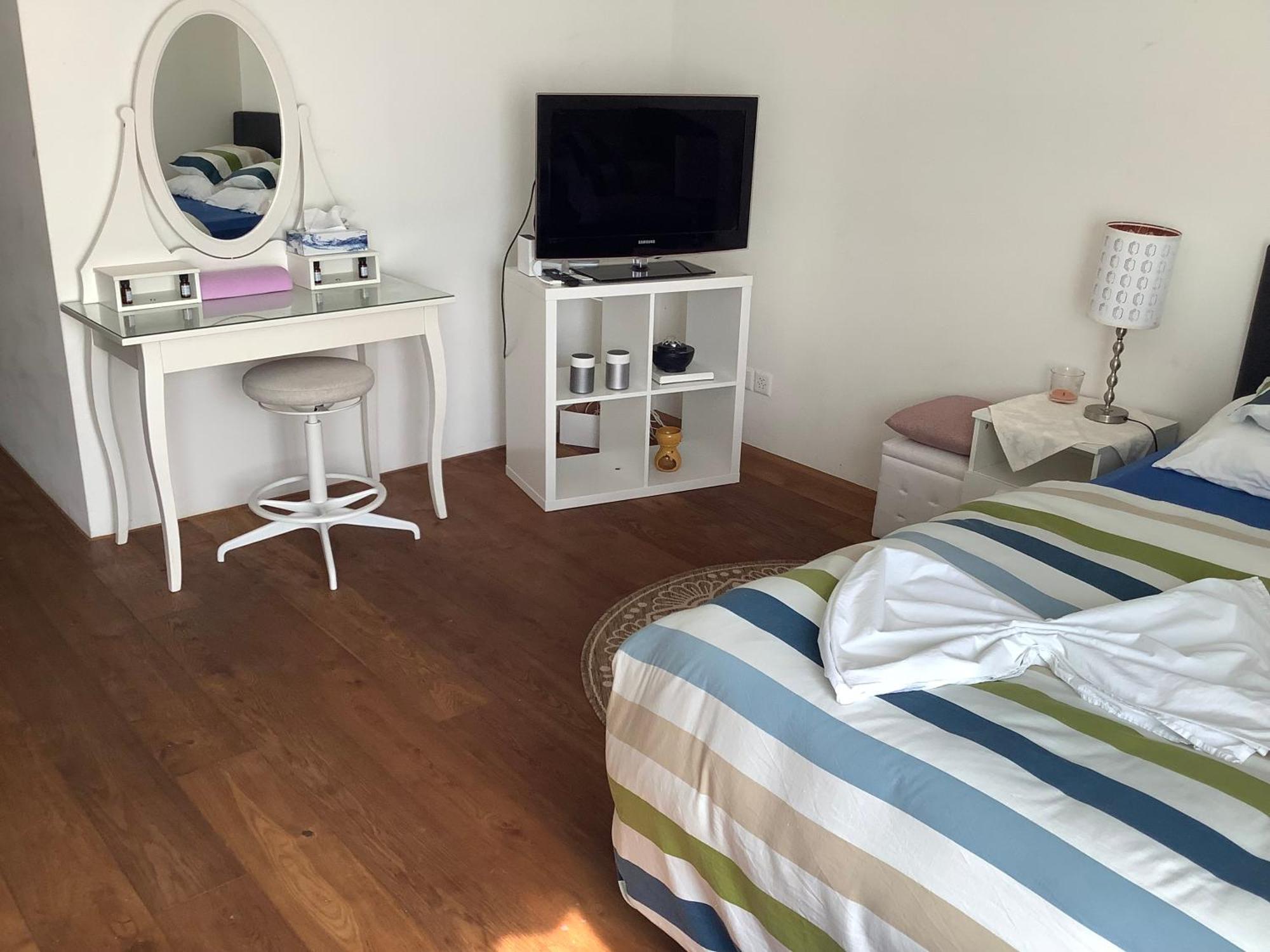 Chambre Spacieuse Et Confortable Avec Ecran Plat Oetwil an Der Limmat Zewnętrze zdjęcie