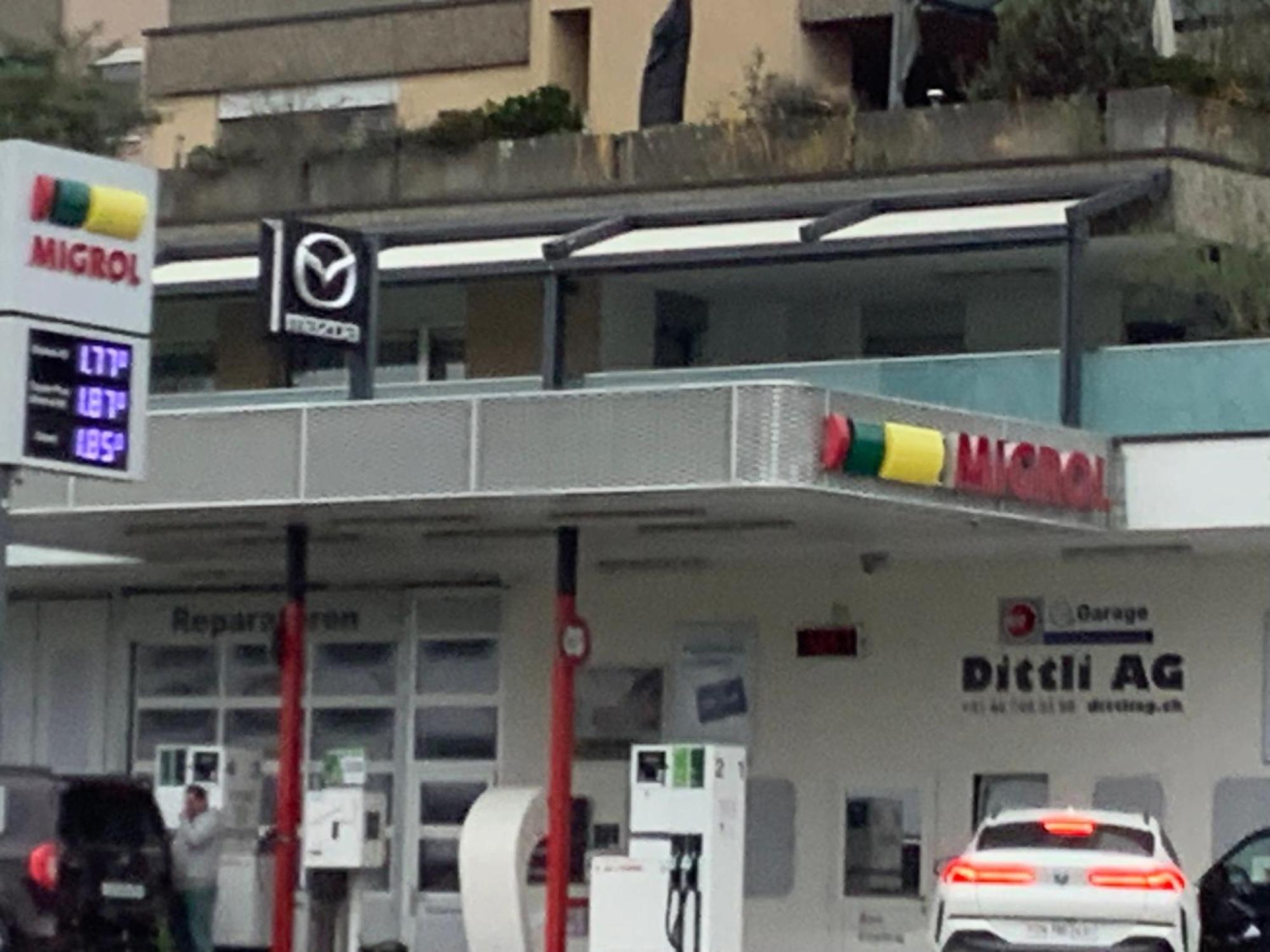 Chambre Spacieuse Et Confortable Avec Ecran Plat Oetwil an Der Limmat Zewnętrze zdjęcie